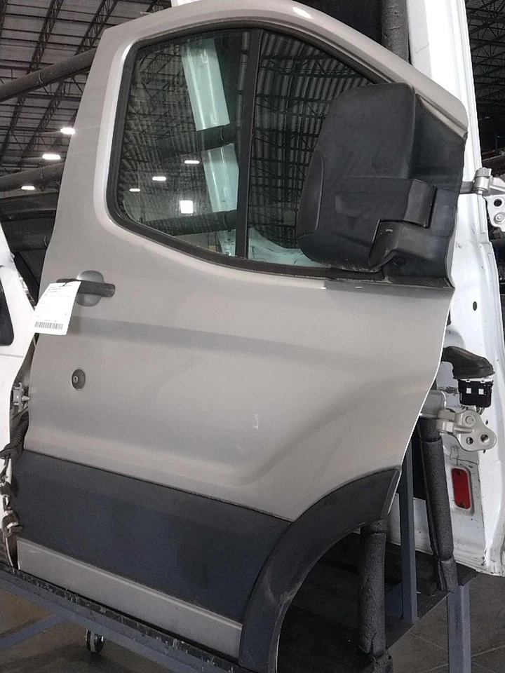 Ford Transit 150 2015 puerta derecha plateada usada OEM 506705 98 k millas Foto 1 de 4