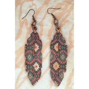 Genuine Leather Earrings Aztec Print Lightweight 3in Western Cowgirl Natural NEW - Picture 1 of 2
