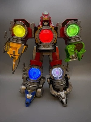 Power Rangers Cosmic Fury Kyuranger DX KyurenOh Megazord con Kyutama Bandai... - Imagen 1 de 4