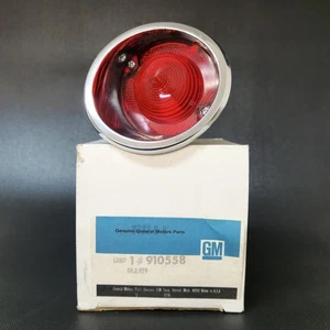 1963-1967 Corvette Tail Light Assembly Inner Right 910558 NOS - Picture 1 of 9