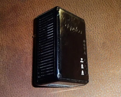 devolo dLAN 200 AV Wireless N WP Adapter 3x LAN (MT:2380) TOP - Bild 1 von 2