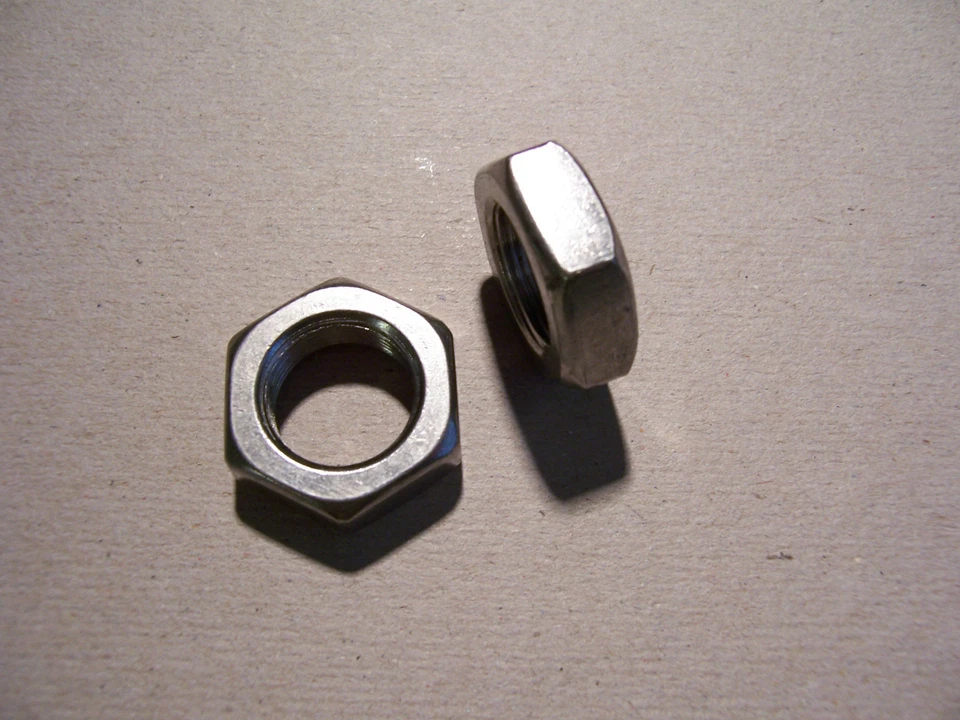 2St. Flache Sechskantmuttern DIN 439, V2A rostfrei, M22x1,5 - Bild 1 von 1