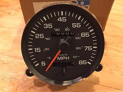 Cabezal velocímetro Plymouth Voyager 1984 85 como nuevo Mopar 4051700 Foto 1 de 2