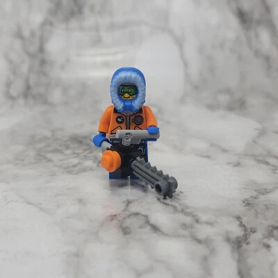 Lego Arctic Explorer Minifigure City 60036 - Image 1 of 2