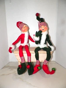 TWO (2) VINTAGE 2005 ANNALEE CHRISTMAS PIXIE ELVES RED & GREEN 25" - Picture 1 of 7