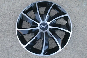 4 Alu-Design Radkappen in 16 Zoll "QUAD" silber/schwarz für Hyundai - Bild 1 von 2
