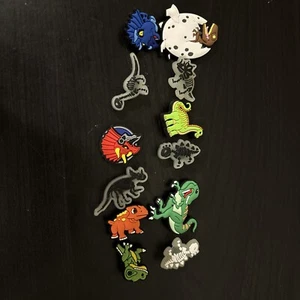 Croc Jibbitz Silicon ~ lotto di 12 dinosauri #450 - Foto 1 di 1