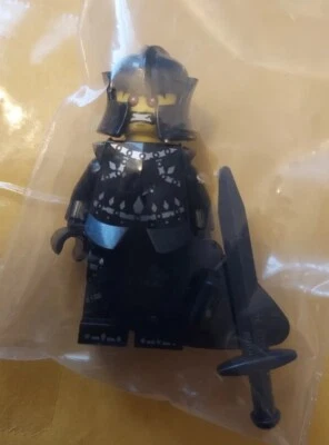 100% Lego CMF Evil Knight Minifigure Excellent Condition  Foto 1 de 4