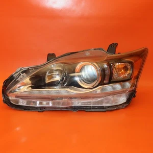 LEXUS CT200 HEADLIGHT LEFT HALOGEN 2011 2012 2013 2014 2015 2016 2017 OEM - Bild 1 von 11