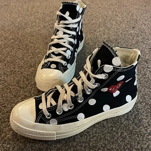 Zapatillas Converse X Comme des Garcons CDG Play Chuck 70 a lunares talla UK 4,5 - Imagen 1 de 8