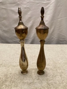 PAIR OF BRASS ORNAMENTS. LOT OF 2. - Picture 1 of 16