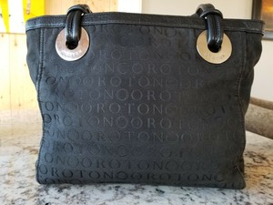 medium size leather purse