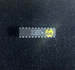 Analog Devices AD7228KN Octal 8-Bit DAC - Picture 1 of 1