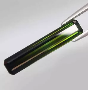 Turmalin Grün (VS) Baguette 21x4,3mm 2,8Ct. - Bild 1 von 1