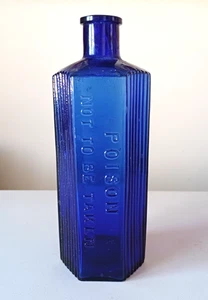 Viktorianische lila/blaue Giftflasche. Um 1890. - Bild 1 von 5