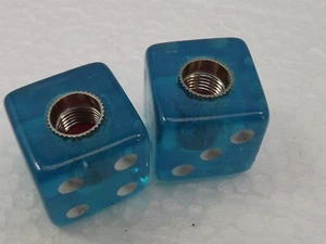 NUEVO TAMAÑO GRANDE 19 MM AZUL CIELO/CLARO Tapas de válvula de dados Old School BMX VÁLVULA SCHRADER - Imagen 1 de 4