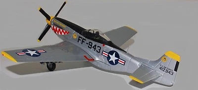 Modellflugzeug WW2 Flugzeug Airplane 1 Jagdbomber b Luftwaffe gebaut 48 2 17 f4 - Bild 1 von 4