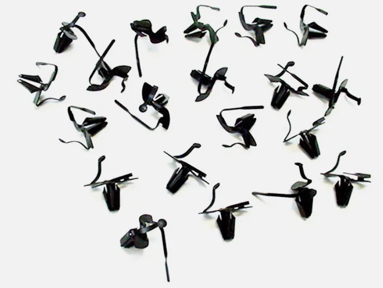 20 GM Studebaker Puerta Guardabarros Moldura Cuarto Panel Cuerpo Sujetadores Laterales Clips  Foto 1 de 2