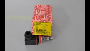 Fst New DANFOSS MBS1900 064G6571 Sensors free shipping - Picture 1 of 3
