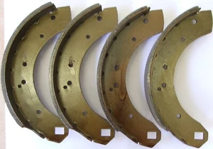 TRIUMPH TR3 & TR3A 10" GIRLING BRAKE SHOE SET 4 - Picture 1 of 3