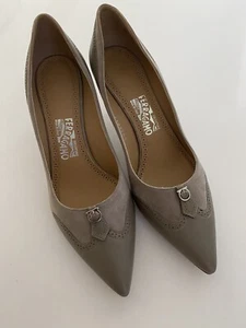 Salvatore FERRAGAMO WOMEN'S Leather Suede NEISSA Shoes Heels 8 Beige Taupe - Picture 1 of 9