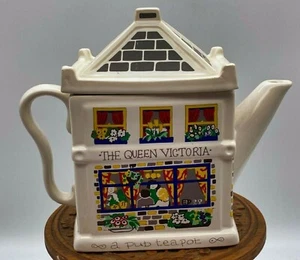 Vintage THE QUEEN VICTORIA English Life Teapots WADE ENGLAND Porcelain Teapot - Picture 1 of 9