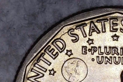 💰🇺🇸 1979 P Susan B. Anthony One Dollar Coin – Die Crack Reverse Mint Error - Image 1 of 4