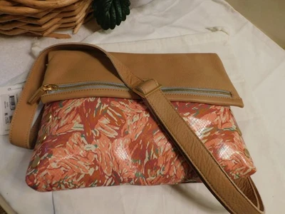 NUEVO CON ETIQUETAS BANDOLERA GRANDE HAMMITT VIP EN JARDÍN FIESTA ROSA **ENVÍO GRATUITO Foto 1 de 4