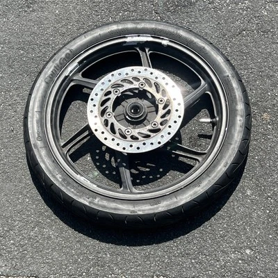 Rueda delantera Honda CBF 125 M-A 2008-2015 y neumático Continental 80/100/17 46P Foto 1 de 4