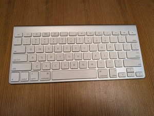 OEM Apple Magic Keyboard A1314 Wireless Bluetooth Keyboard for iMac MacBook EUC - Zdjęcie 1 z 9