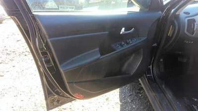 SPORTAGE  2016 Front Door Trim Panel 31045960 - Image 1 of 4