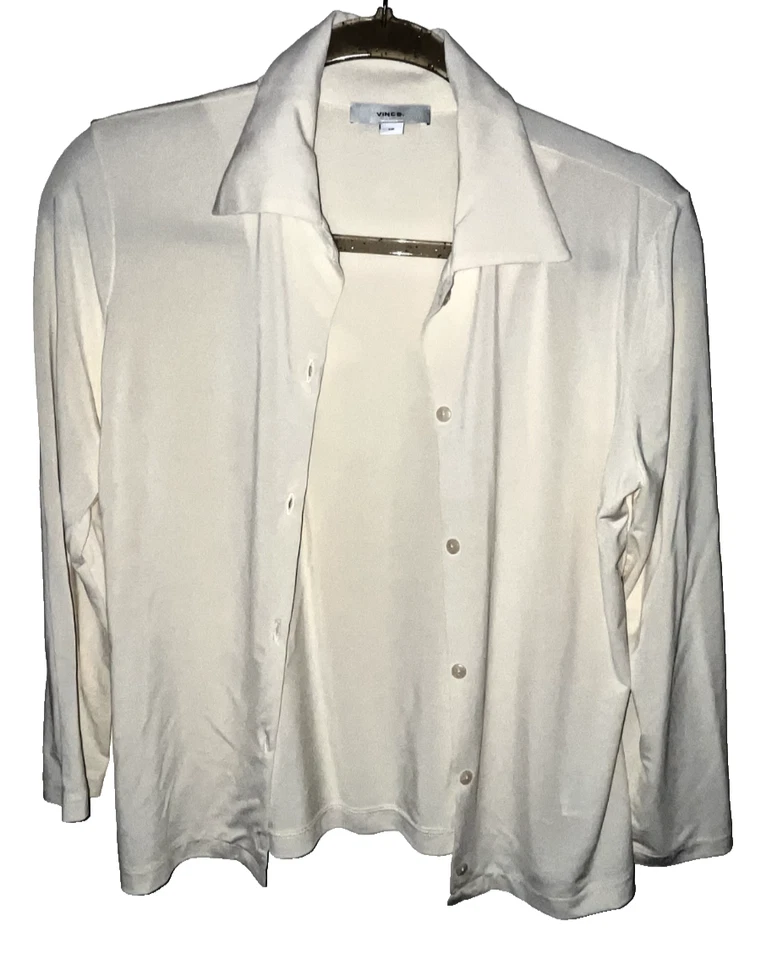 Blusa Vince Feminina Pequena Bege Branca Mescla de Seda Manga Longa Botão para Cima - Imagem 1 de 3