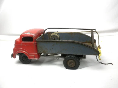 老式 20 世纪 50 年代 Structo 压钢发条 12 英寸拖车破坏者红色/灰色 — 第 1/4 张图片