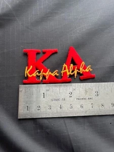 Kappa Alpha Order 1 3/8 Zoll bestickt Signatur Emblem/Hitzeschicht Rückseite - Bild 1 von 1