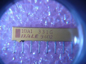 DALE 10A1-331G Thick Film Resistor Network **NEW** Qty.5 - Picture 1 of 2