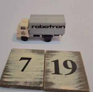 DDR LKW weiß mit grauer Plane Mod.  IFA, "robotron" 1:120 TT (Los719) - Bild 1 von 4