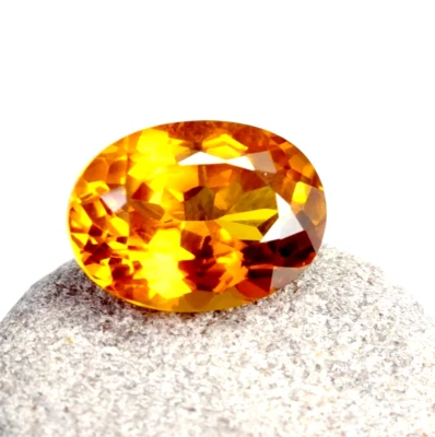 Natural 5.95 Ct Flawless Yellow Sapphire Oval Cut GIE Certified Loose Gemstone - Image 1 of 4