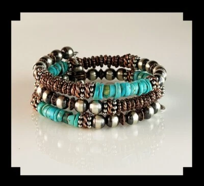 Creación de zorro blanco: turquesa de corte áspero con cuentas de cobre y ley Foto 1 de 3