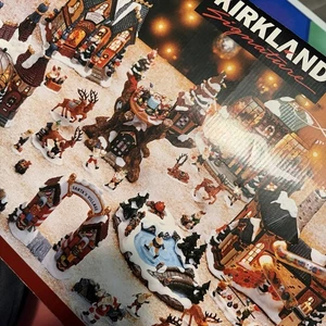 Kirkland Signature 32 Stück BELEUCHTETES FERIENDORF #59979 IN TOP ZUSTAND - Bild 1 von 24