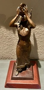 ¿Escultura de bronce hawaiana? Signature On Bottom Made 2003 - Imagen 1 de 4