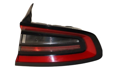 Luz trasera derecha para pasajero Dodge Charger 15 16 17 18 19 luz A641 Foto 1 de 4