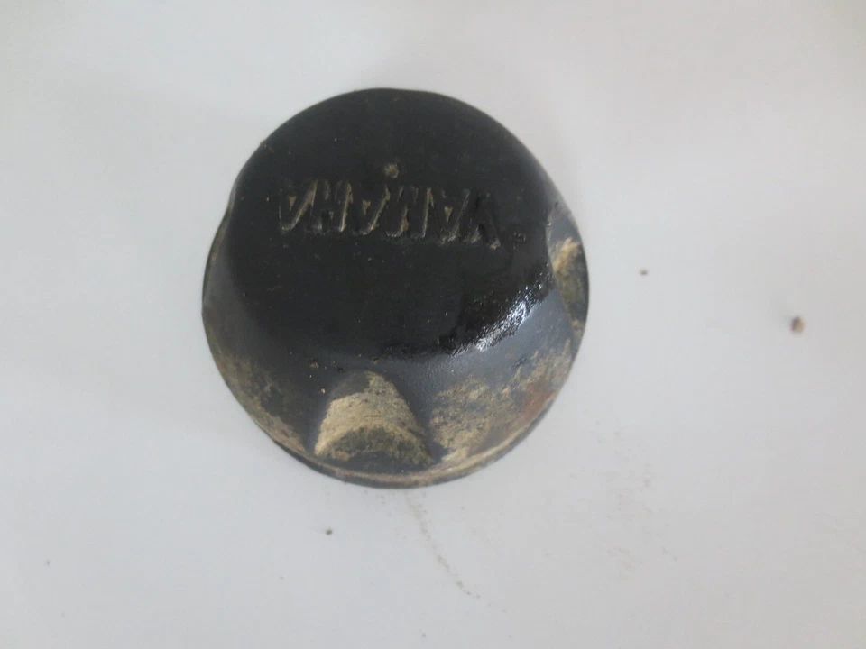 2003 Yamaha Big Bear 400 4wd ATV Used OEM One Wheel Dust Hub Cap Cover - Image 1 of 1