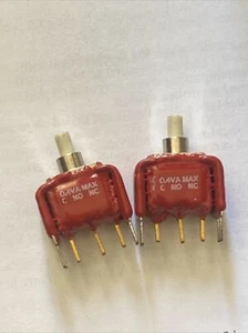 2 Stück C&K 8125 Druckknöpfe Neu Hergestellt in den USA - Bild 1 von 2