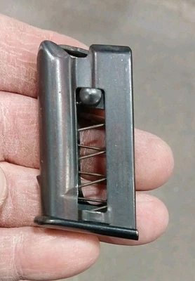Weatherby Mark XXII Vintage OEM .22 lr 5 Rd Magazine Factory / clip - Image 1 of 4