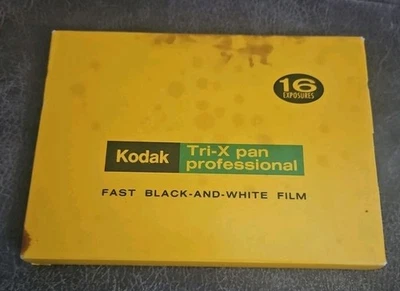 Kodak TRI-X Pan TX Black & White 4x5 Film 16 Sheets pack 4x5" Sealed  - Image 1 of 4