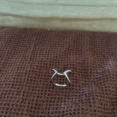 Anillo Michael Kors Pequeños Cristales Plata Talla 7 Foto 1 de 3