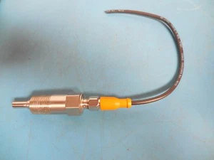 Sensor de temperatura electrónico IFM 4545A 1/2"" NPT con conector y cable de 11 - Imagen 1 de 7