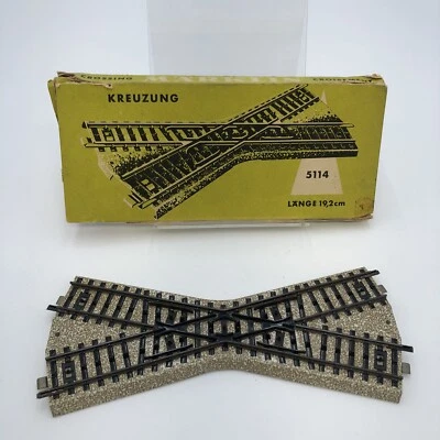 Marklin 5114 Crossing M Track HO Scale (SOME RUSTING ON TRACKS & BOX DAMAGE) - Image 1 of 4
