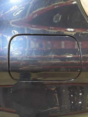 2014 宝马 528i xDrive 原始设备制造商后油箱门襟翼帝国蓝色 A89 2011-2016 — 第 1/3 张图片