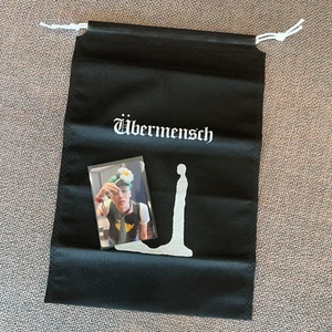 G-DRAGON Official Ubermensch LightStick Photo Card + Dust Bag Limited Item - Picture 1 of 9